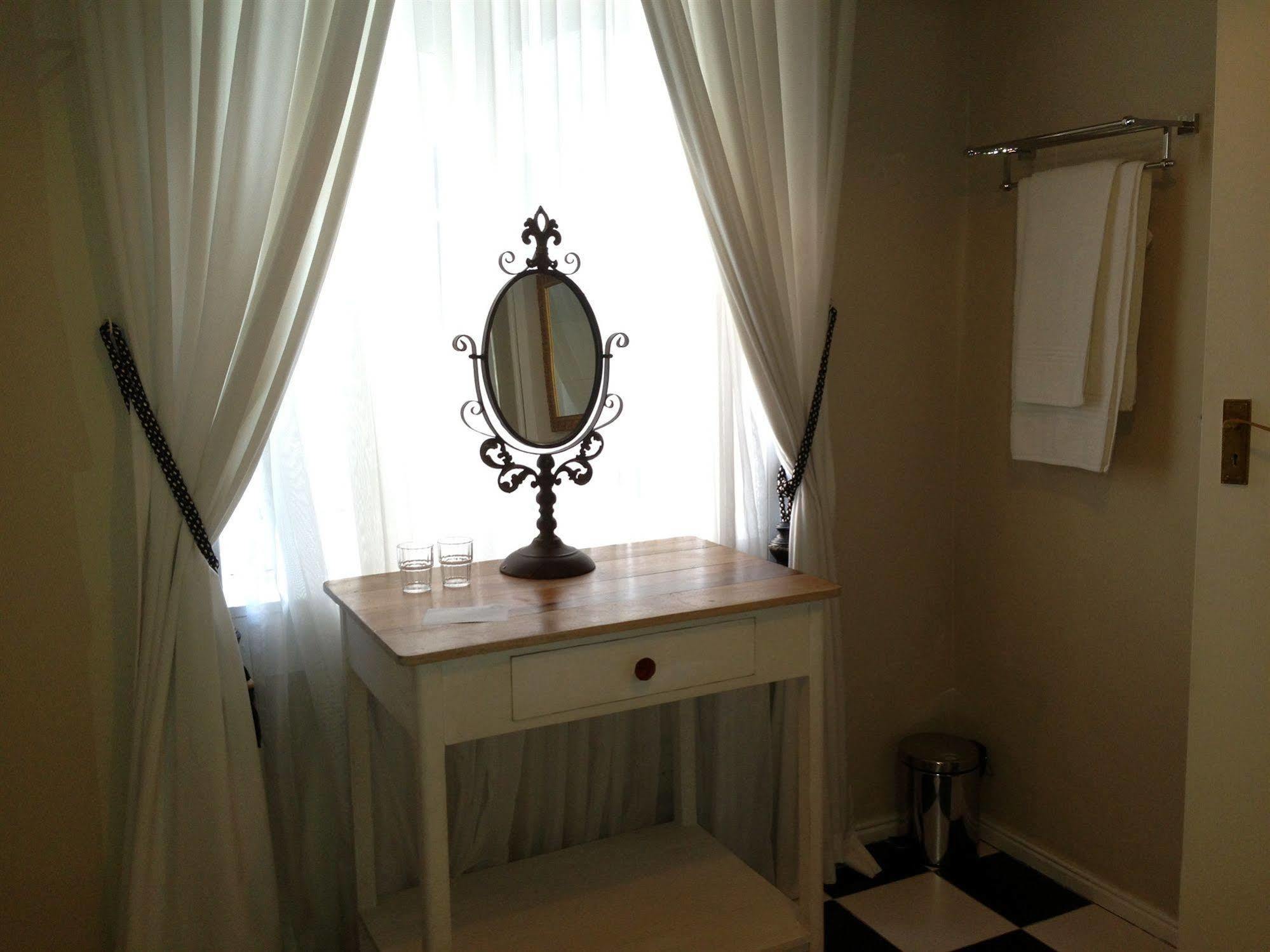 Tudor Hotel Cape Town Bagian luar foto