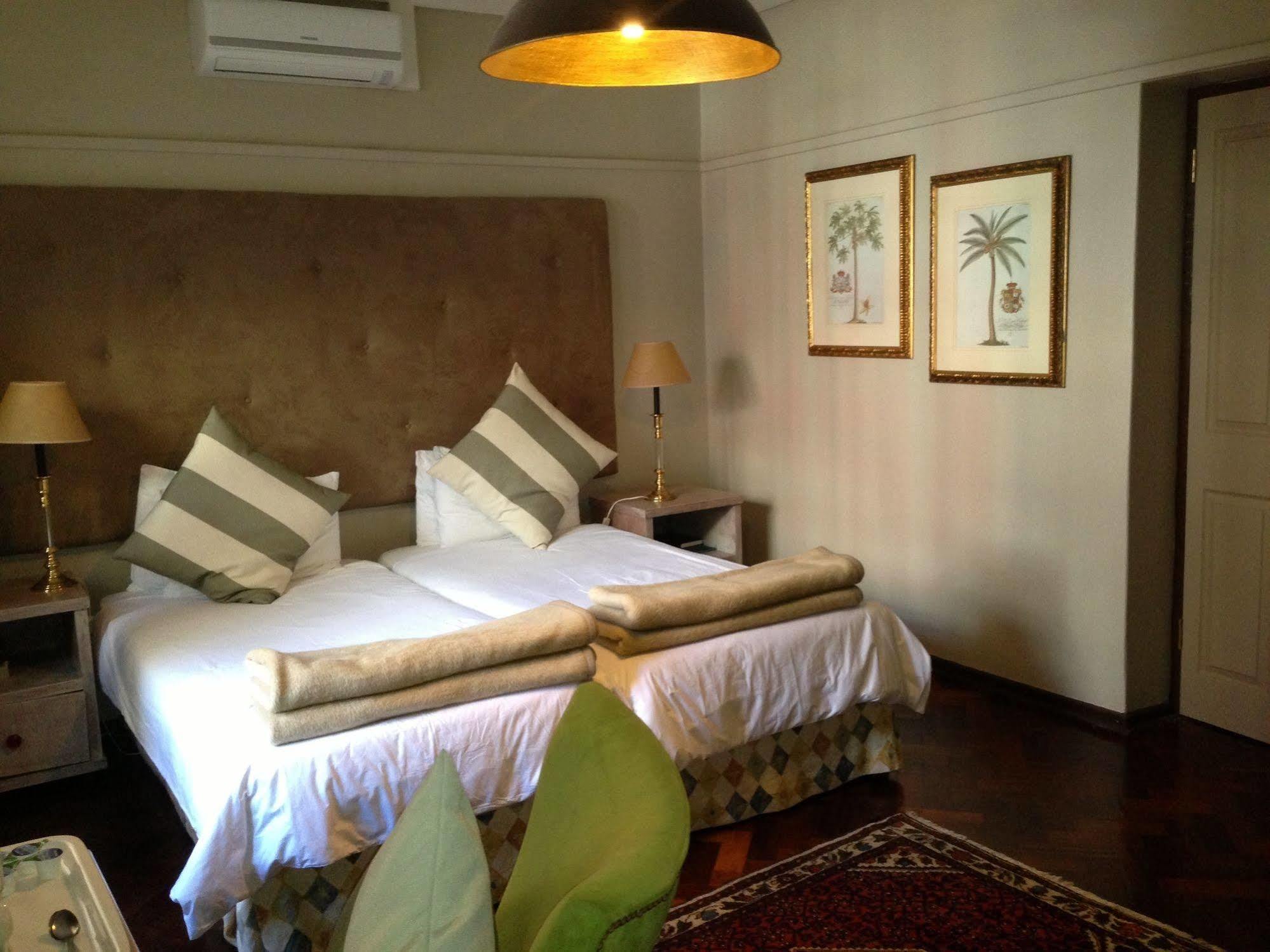 Tudor Hotel Cape Town Bagian luar foto