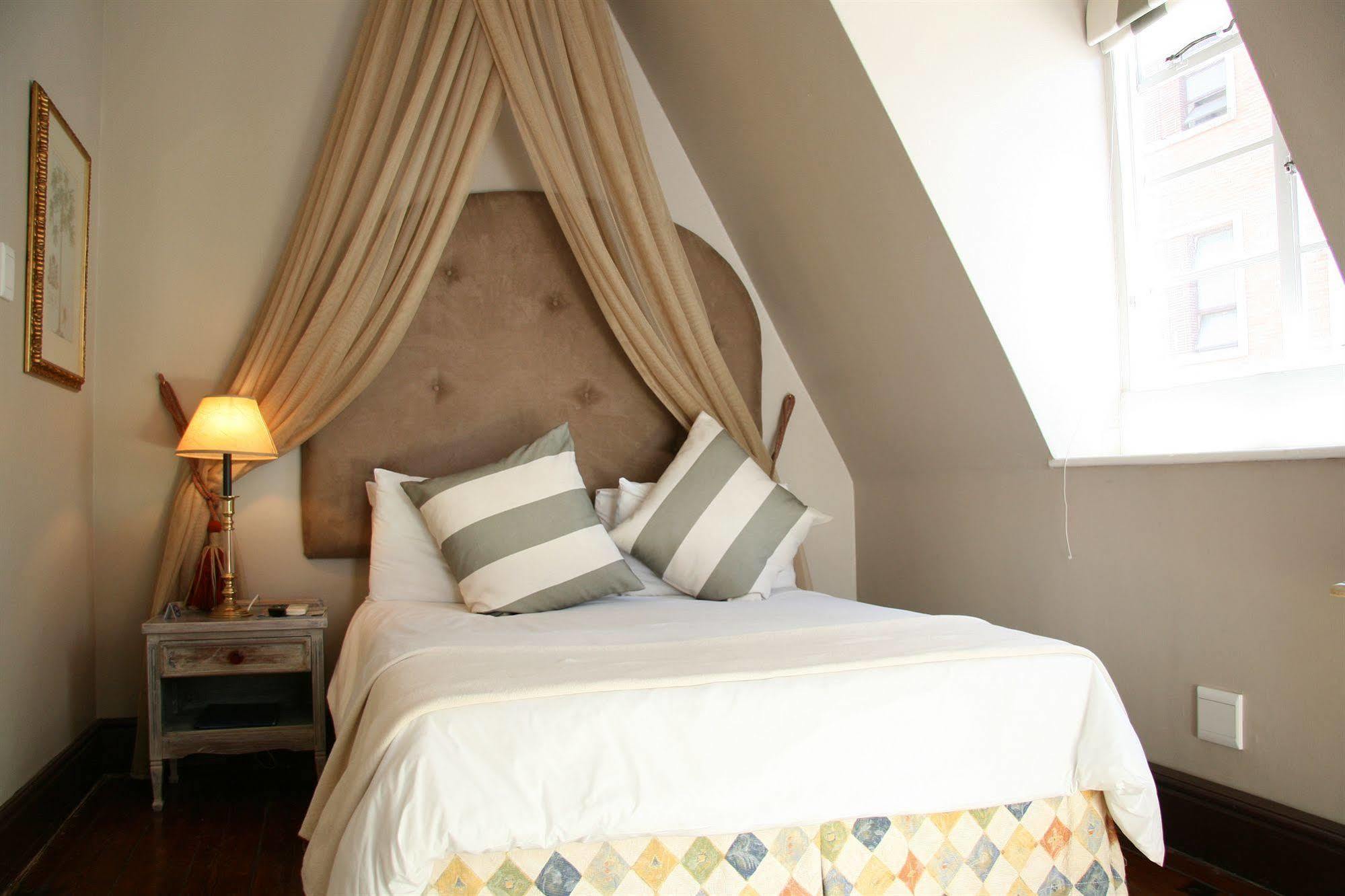 Tudor Hotel Cape Town Bagian luar foto