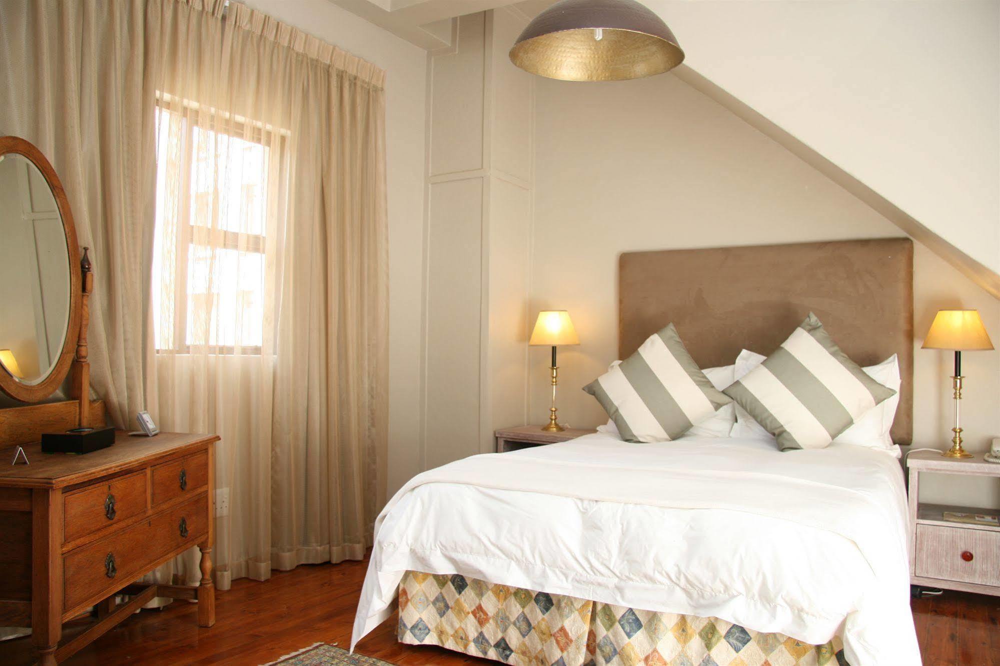 Tudor Hotel Cape Town Bagian luar foto