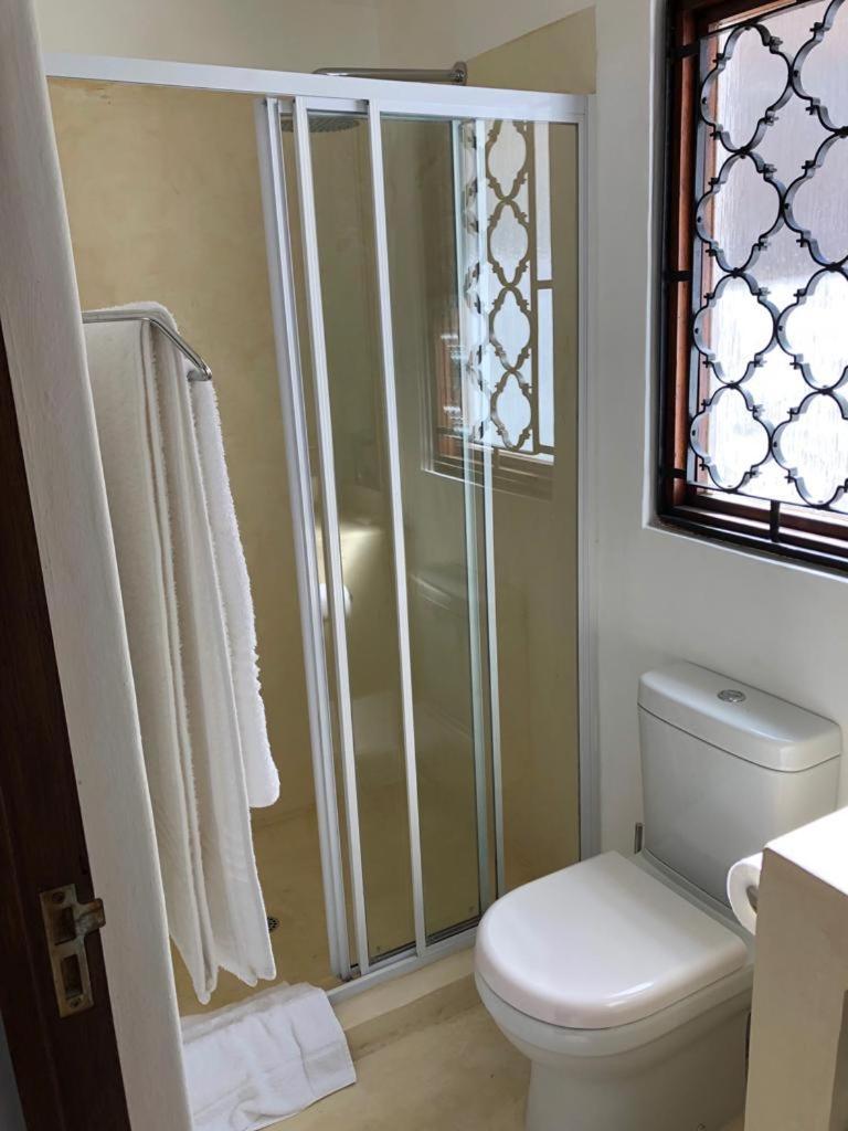 Tudor Hotel Cape Town Bagian luar foto