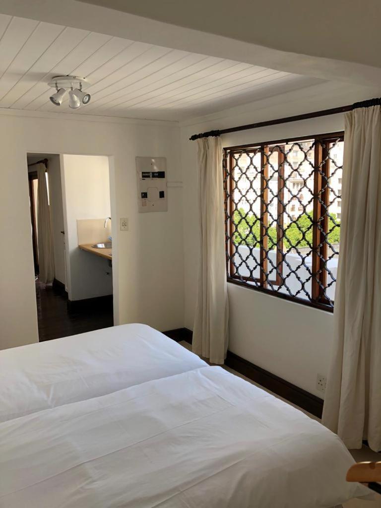 Tudor Hotel Cape Town Bagian luar foto